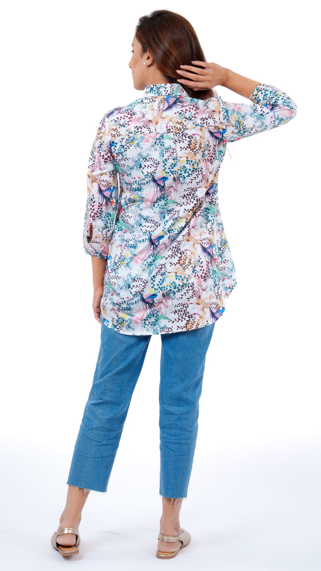 Latin Flowers A Chhori Hip Covered Shirt