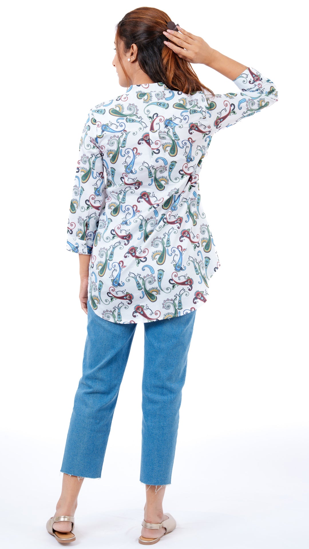Paisely Wall A Chhori Hip Covered Shirt