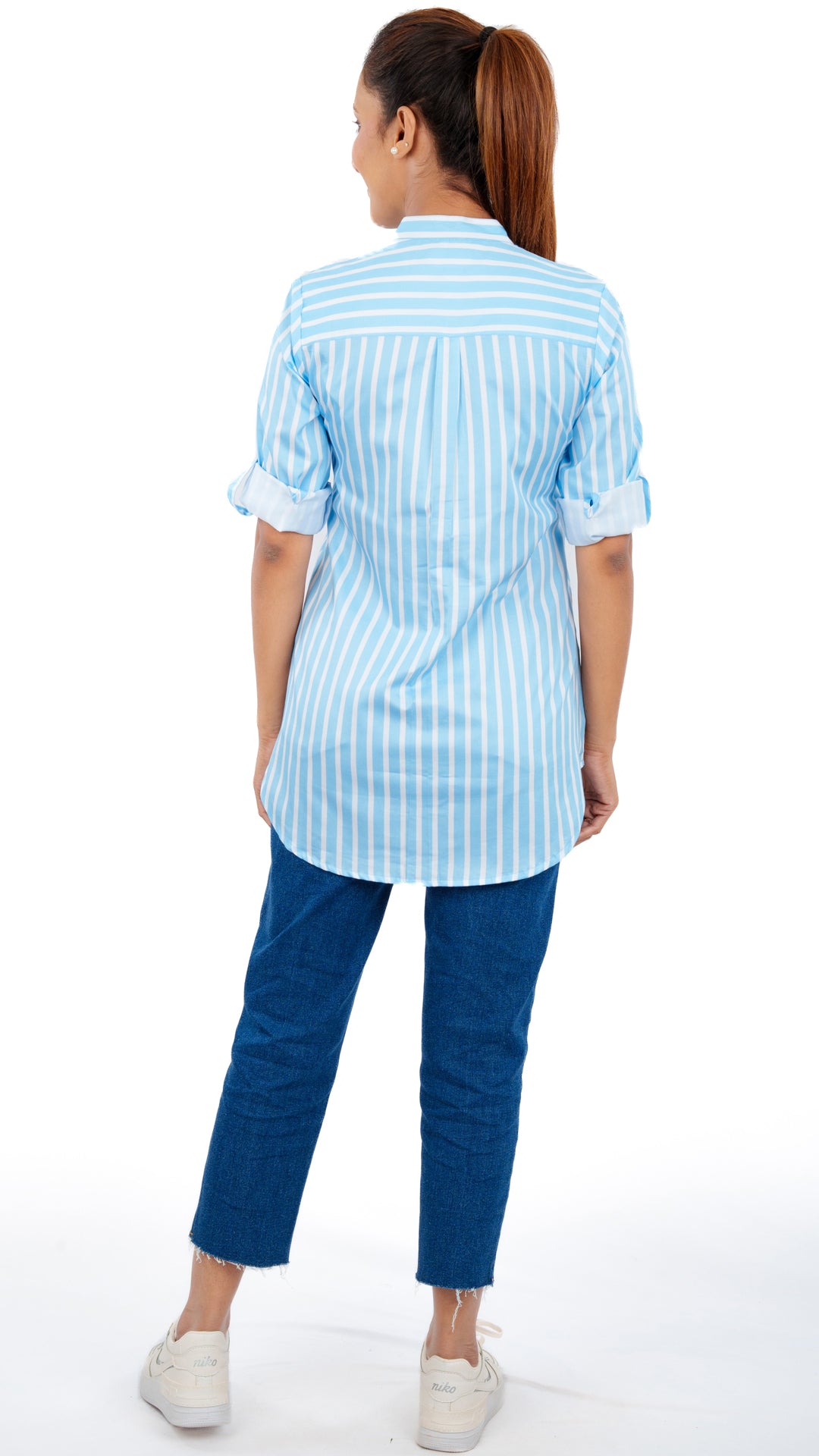 White Blue Stripe A Chhori Hip Covered Shirt